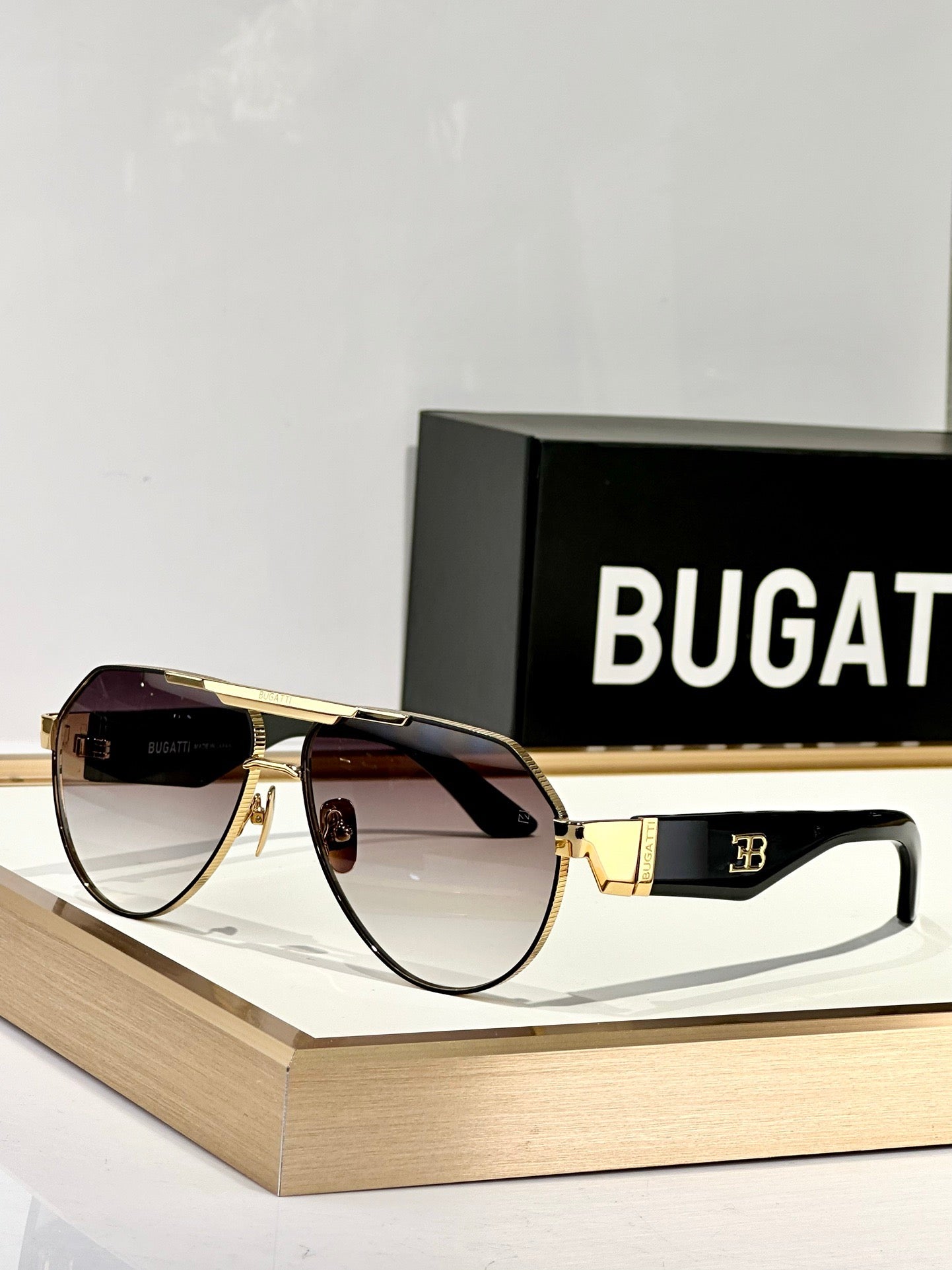 BUGATTI EYEWEAR COLLECTION 18 Sunglasses  🏎️