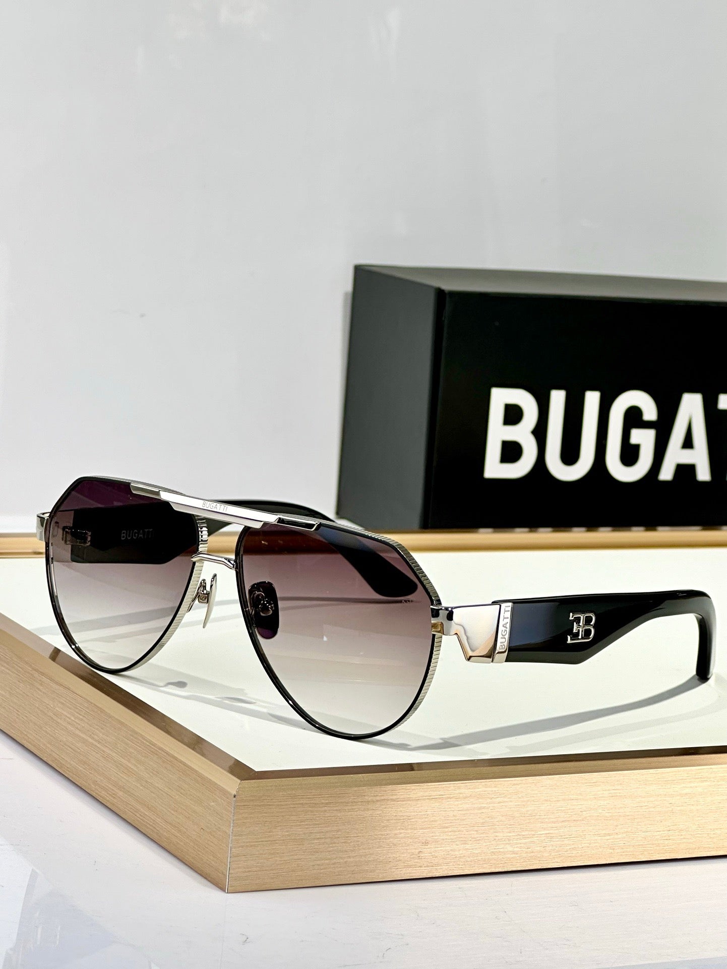 BUGATTI EYEWEAR COLLECTION 18 Sunglasses  🏎️