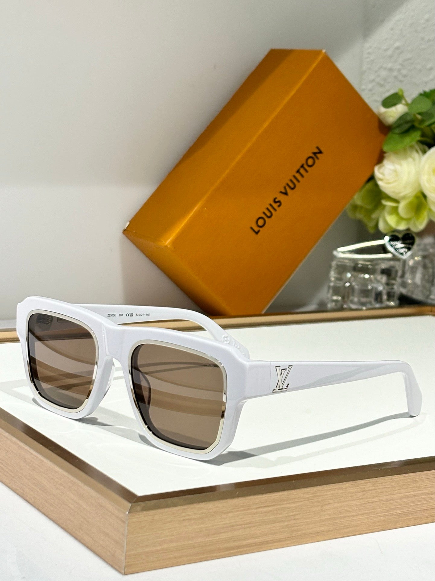 '-  Louis Vuitton Z2505W LV Legacy Square Large Sunglasses ✨