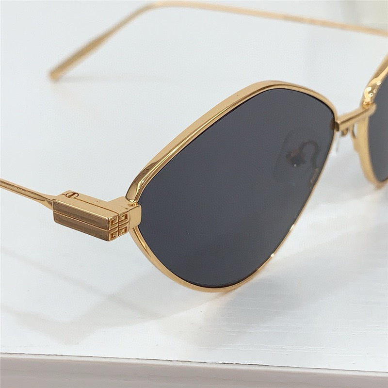 GIVENCHY GV 40040U  Sunglasses ✨