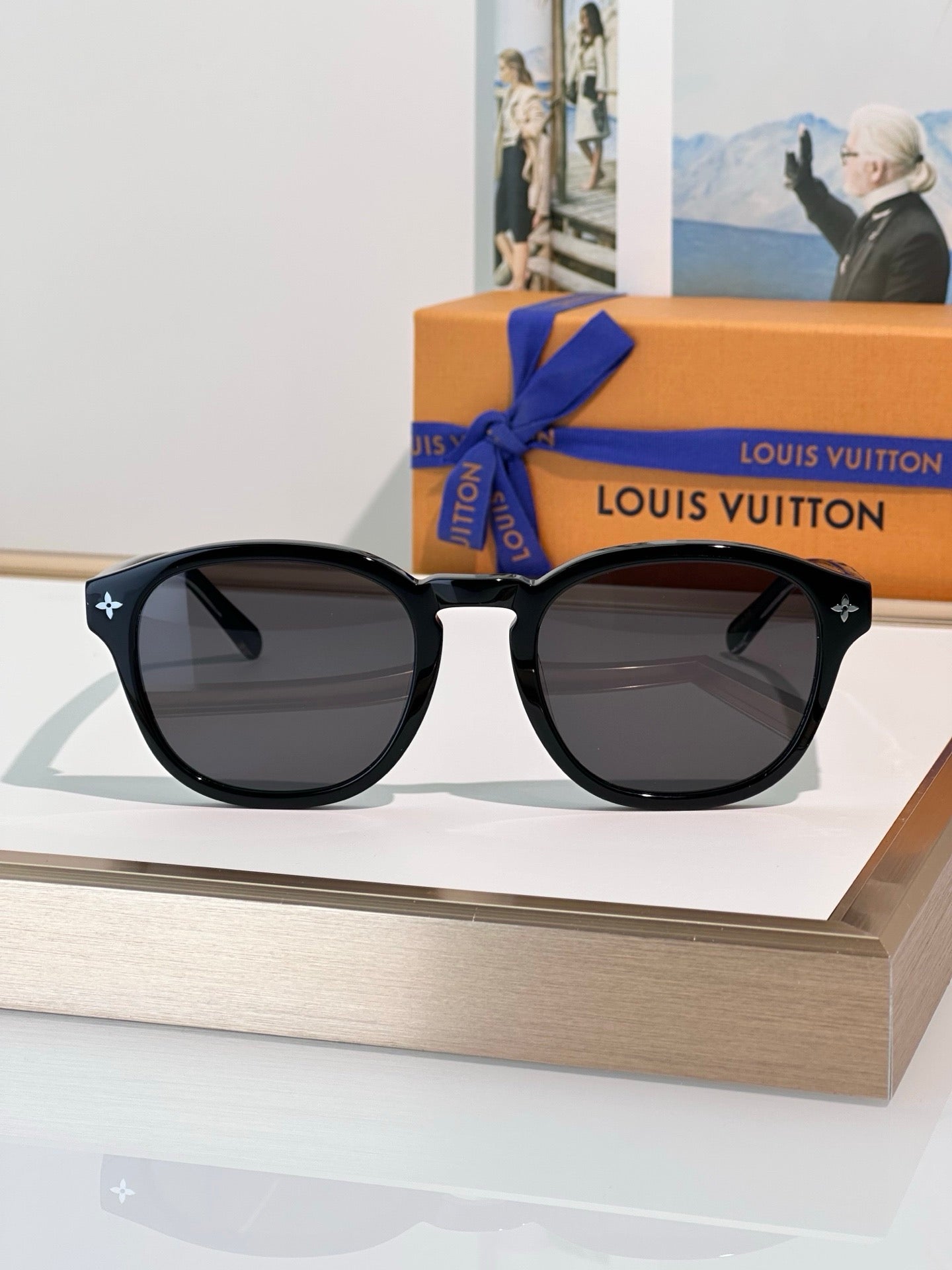 Louis Vuitton Z2809W LV Aura Pantos Sunglasses   ✨