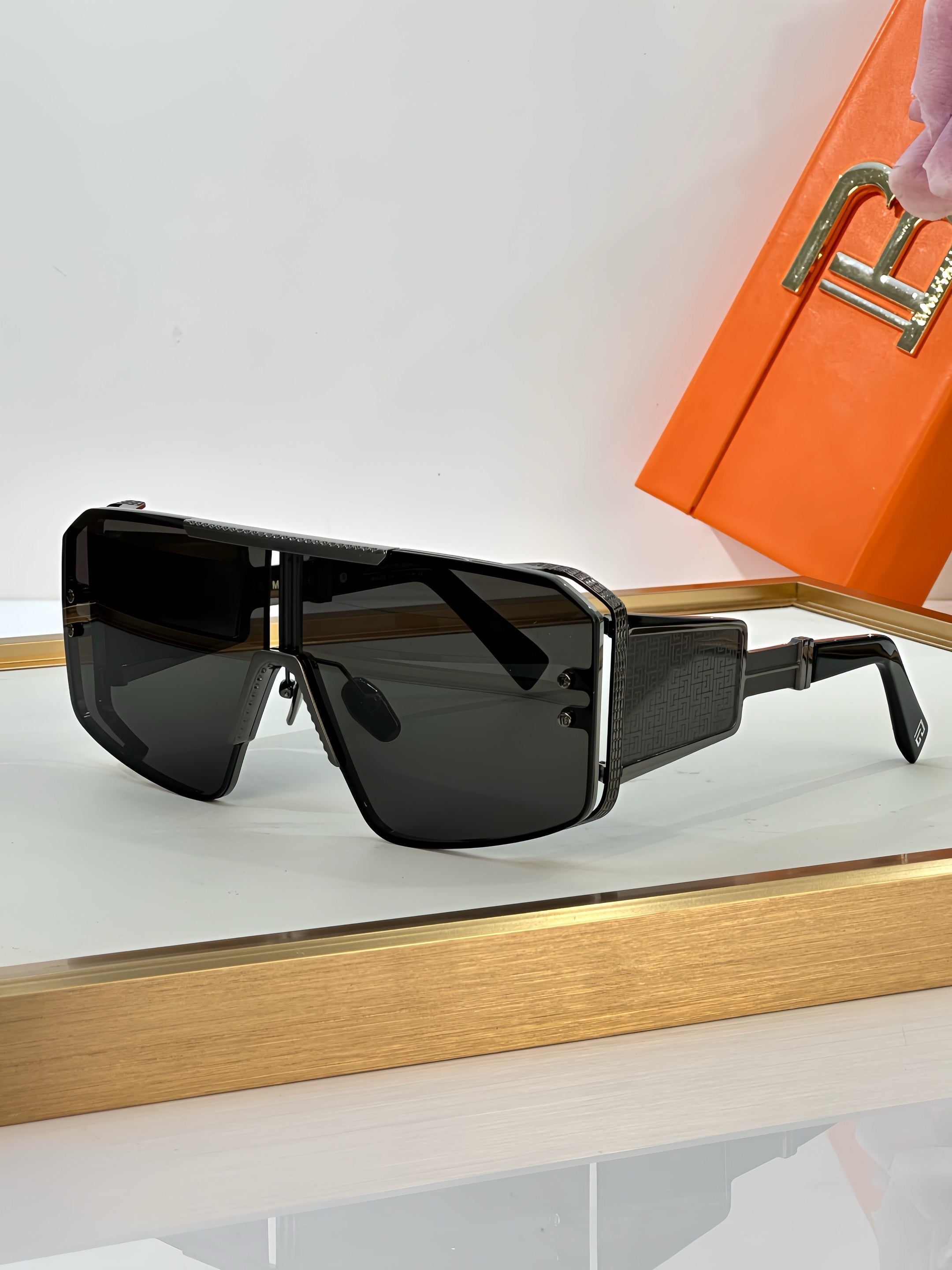 BALMAIN WONDER BOY-LTD BPS-102 Unisex Sunglasses✨