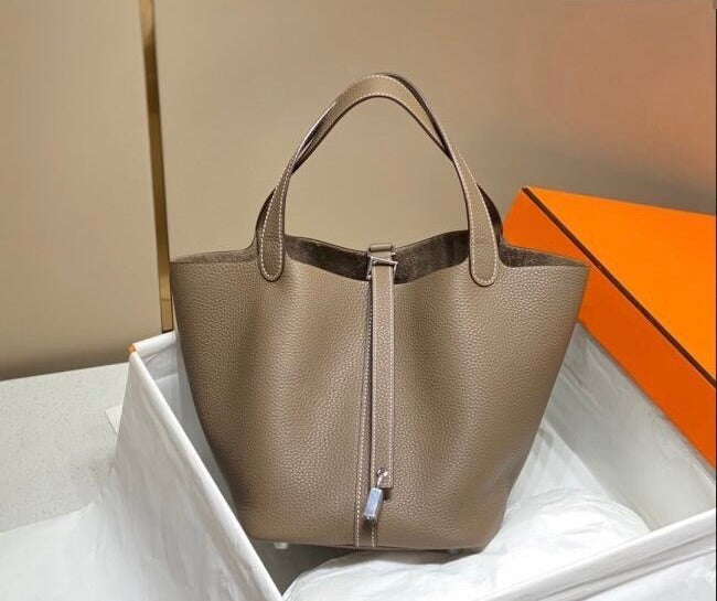 HERMES Hermes Picotin Lock Bag 18cm/22cm Taurillon Clemence Leather  ✨