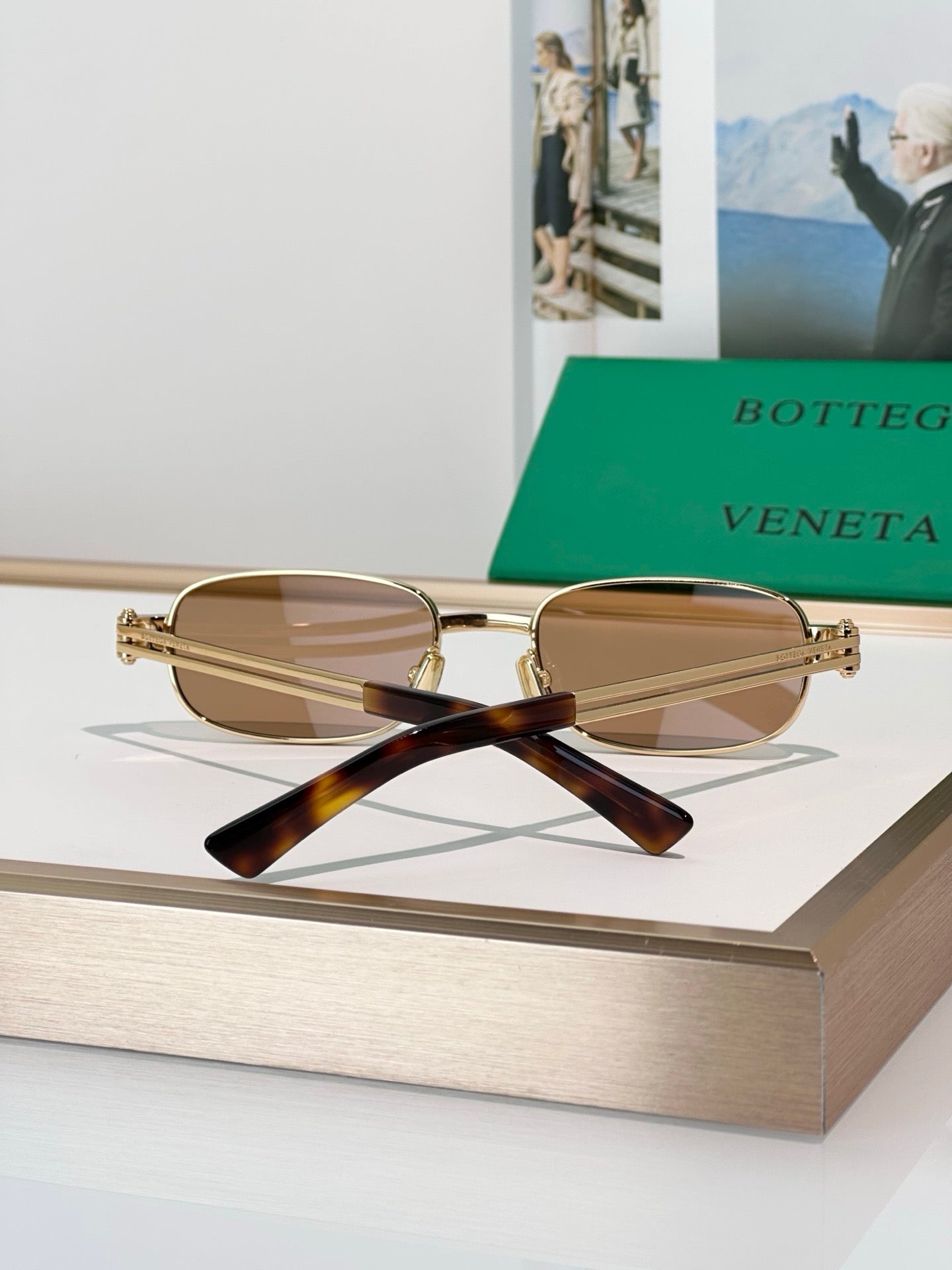 BOTTEGA VENETA BV 1381  Unisex Sunglasses💚